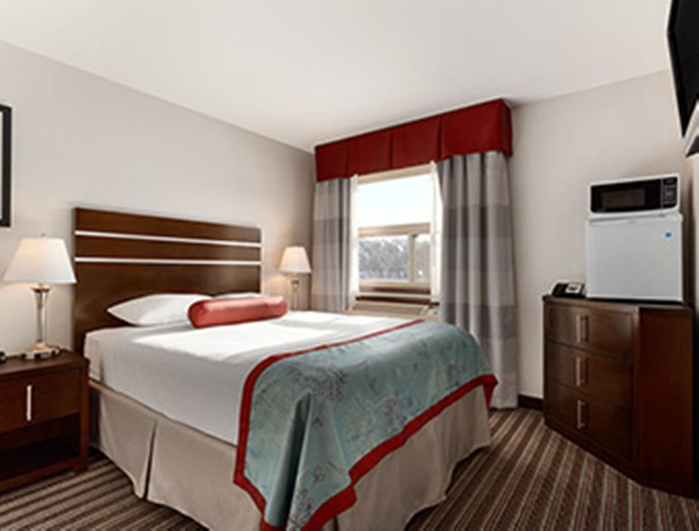 Super 8 By Wyndham Saskatoon Near Downtown Exterior foto